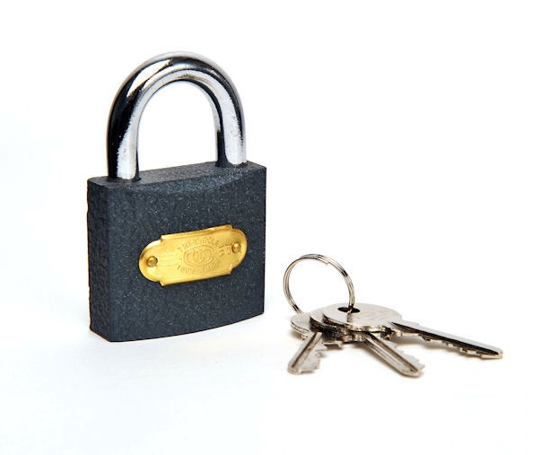 38mm goldblack padlock